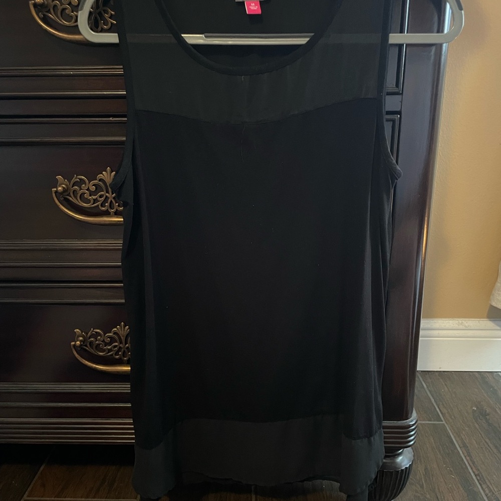 Vince Camuto mesh panel top - Picture 3 of 6
